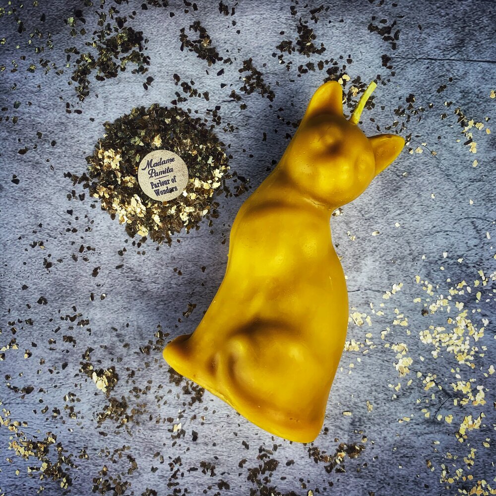 Beeswax Lucky Cat Spell Candle - Fast Action & Manifestation Magic | Beeswax Candle | Wiccan Center