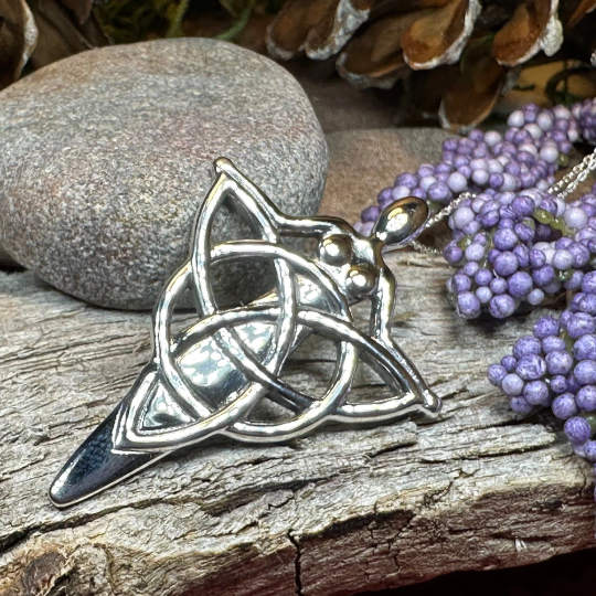 Danu Triquetra Necklace | Pendant | Wiccan Center