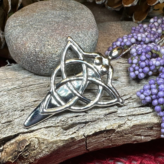 Danu Triquetra Necklace | Pendant | Wiccan Center