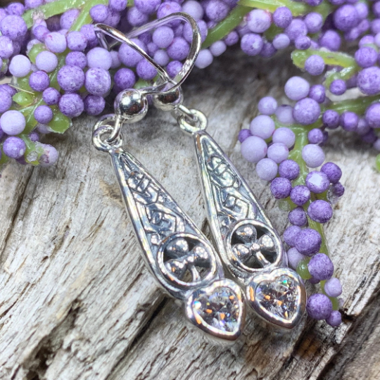 Shamrock Love Earrings | Dangle Earrings | Wiccan Center