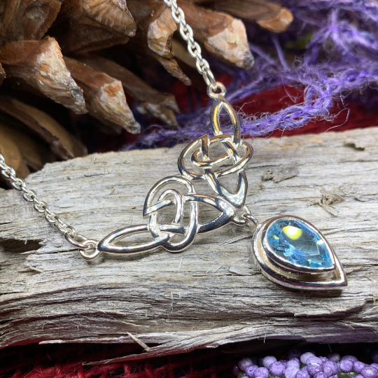 Ayn Celtic Knot Necklace | Necklet | Wiccan Center