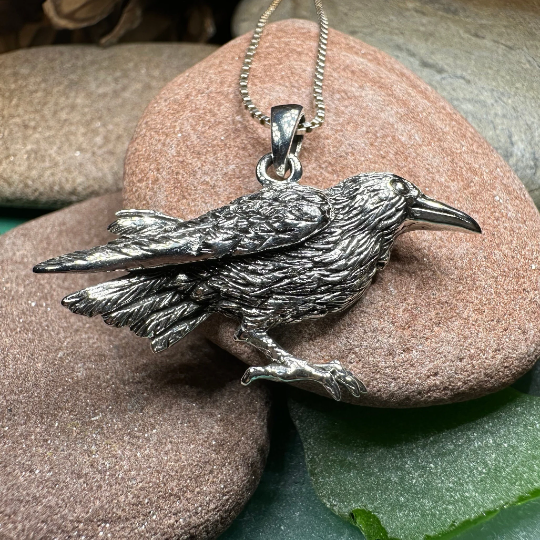 Eir Realistic Raven Necklace in Sterling Silver