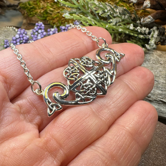 Keavy Trinity Knot Necklace in Sterling Silver