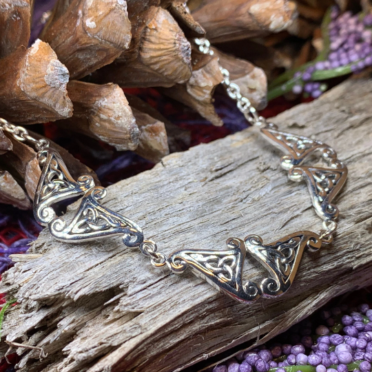 Morna Celtic Trinity Knot Necklace in Sterling Silver