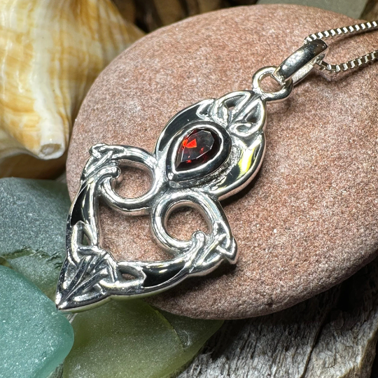Cordelia Celtic Trinity Knot Necklace in Sterling Silver | Pendant | Wiccan Center