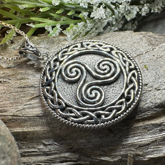 Aglimar Celtic Spiral Necklace in Sterling Silver