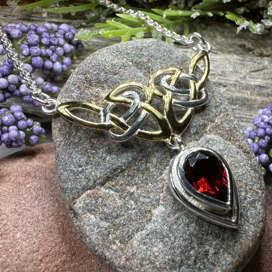 Celtic Double Knot Necklace | Necklet | Wiccan Center