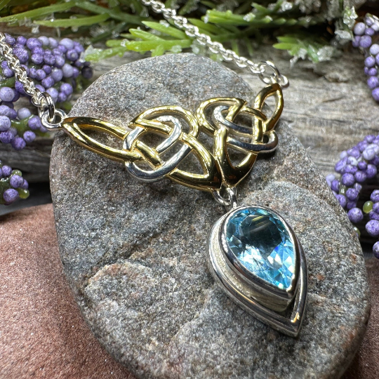 Celtic Double Knot Necklace | Necklet | Wiccan Center
