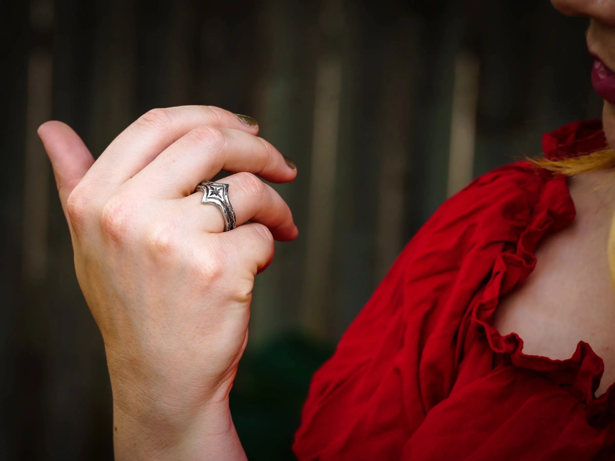 Realtas Vault Ring in Argentium Silver