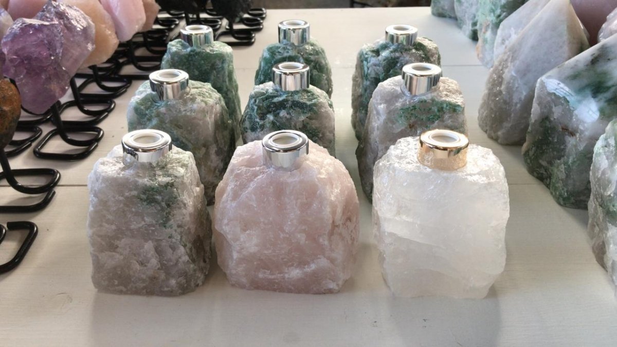 Red Jasper Oil Diffuser (1 Piece) Size 6 to 8 Inches Rough Crystal Home Decor