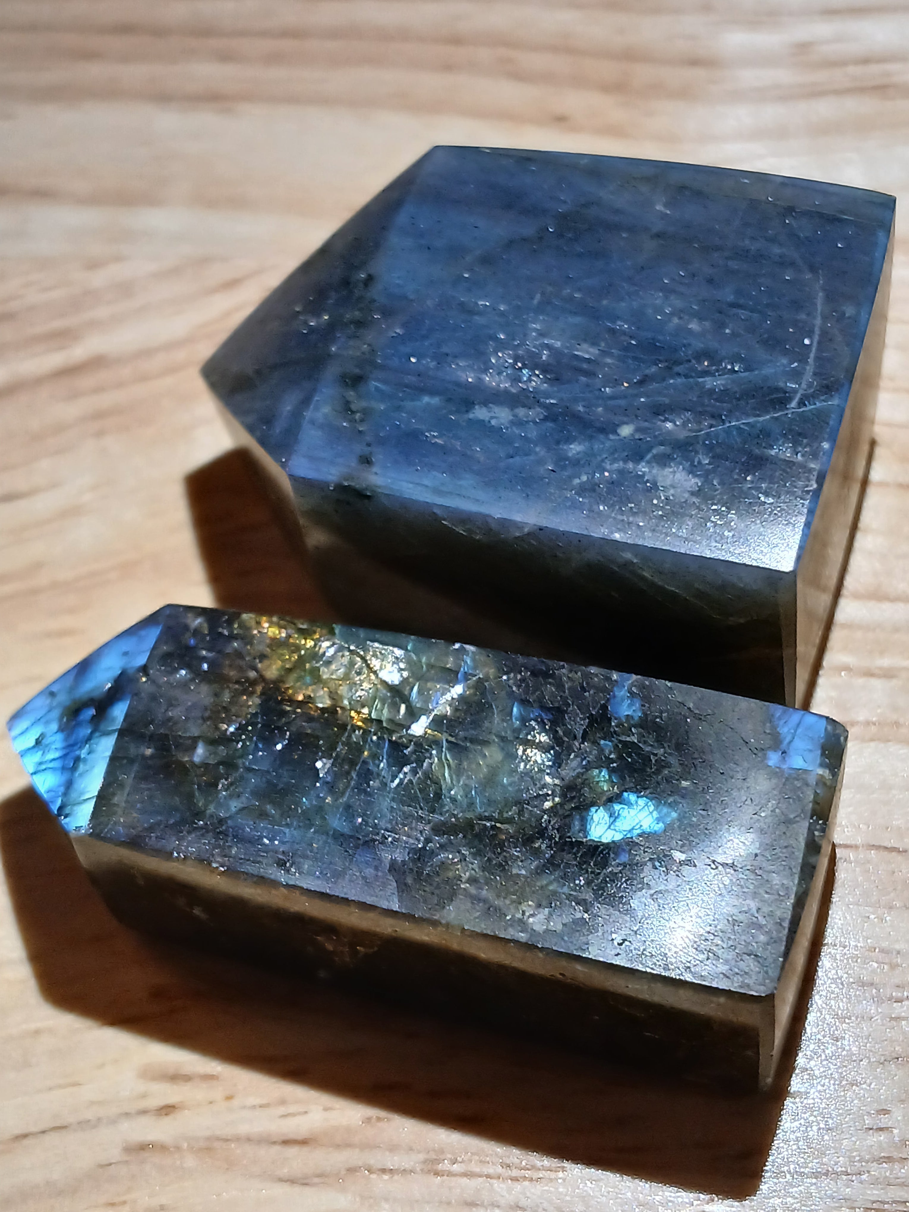 High Flash Labradorite Mini Towers | | Wiccan Center