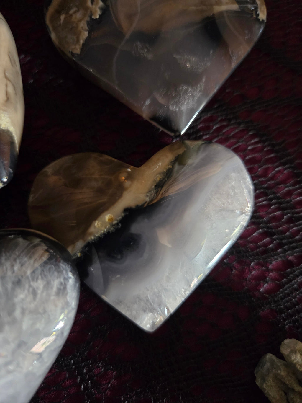 Volcanic Agate Polished Heart – Strength • Transformation • Luminous Energy (UV Reactive Green Glow) | | Wiccan Center