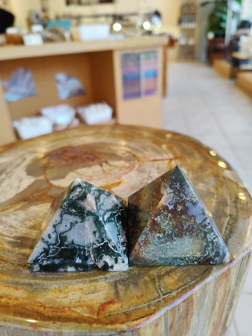 Moss Agate Pyramid India | Lapidary | Wiccan Center