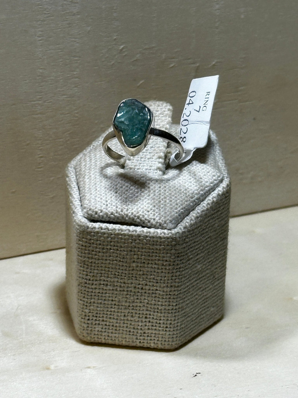 Rough Emerald Ring Size 7 (04.2028) | Rings | Wiccan Center