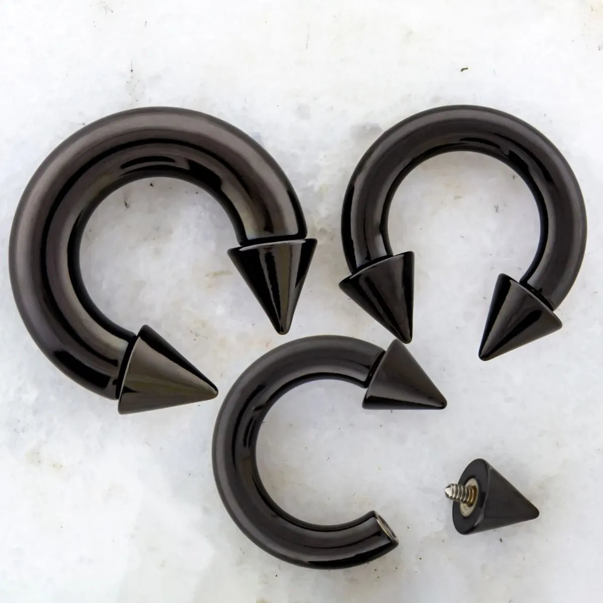 2G-8G Black Internally Threaded Horseshoes w/ Cones | Body Jewelry | Wiccan Center