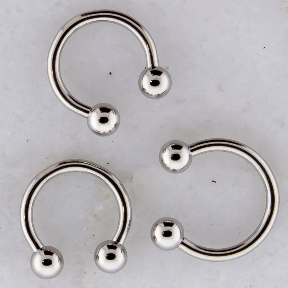 Steel Externally Threaded 16G Horseshoe | Body Jewelry | Wiccan Center