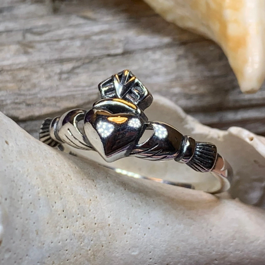 Dunlavin Claddagh Ring | Ring | Wiccan Center