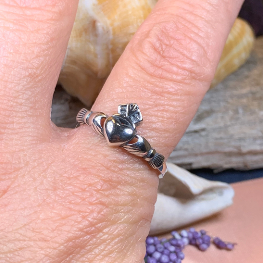 Dunlavin Claddagh Ring | Ring | Wiccan Center