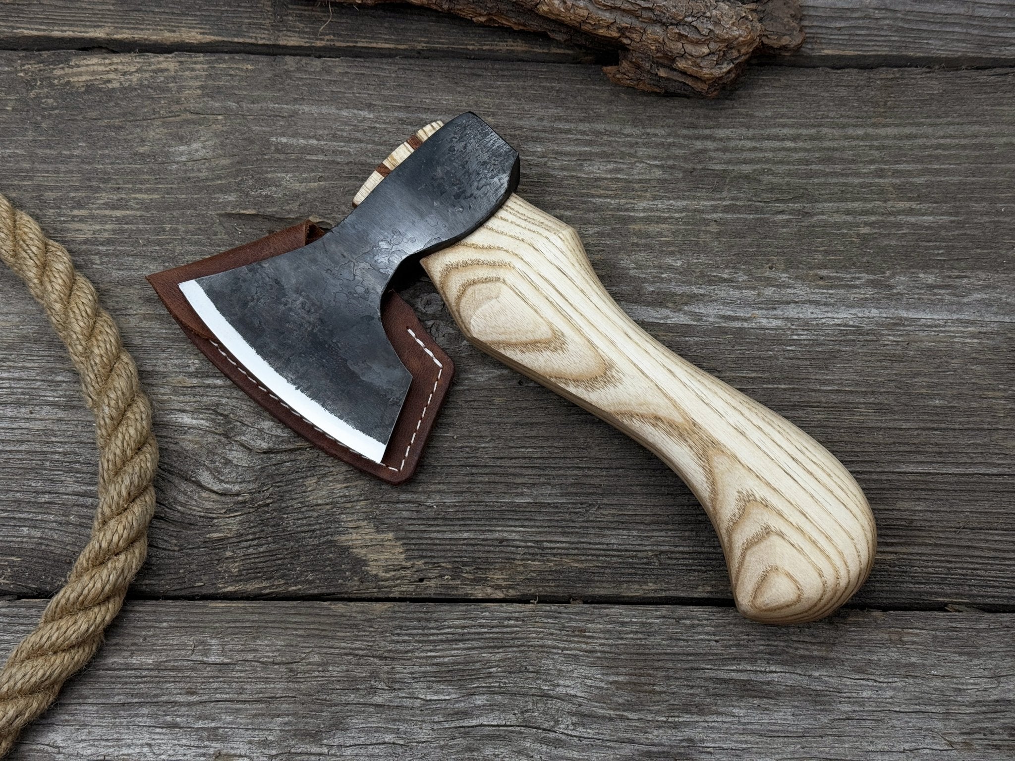 Small Carving Axe with Belt Loop, 0.47 kg (1 lb)
