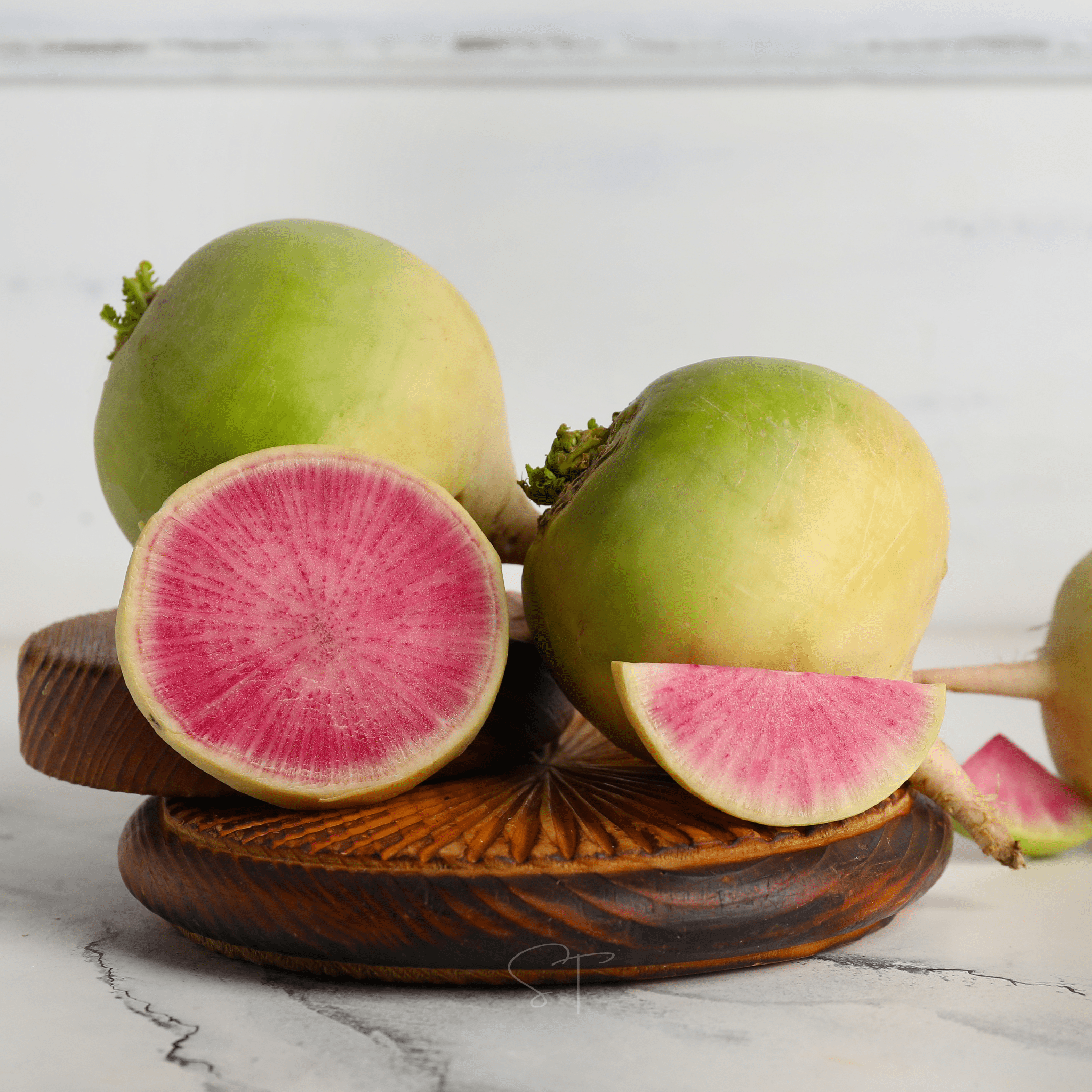 Watermelon Radish – 50 Seeds | Seeds | Wiccan Center