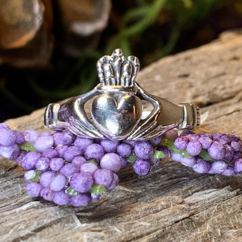 Clara Irish Claddagh Ring in Sterling Silver