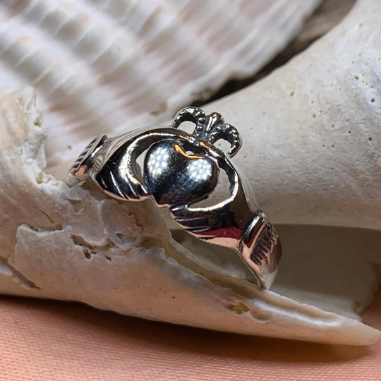 Cushina Irish Claddagh Ring | Ring | Wiccan Center