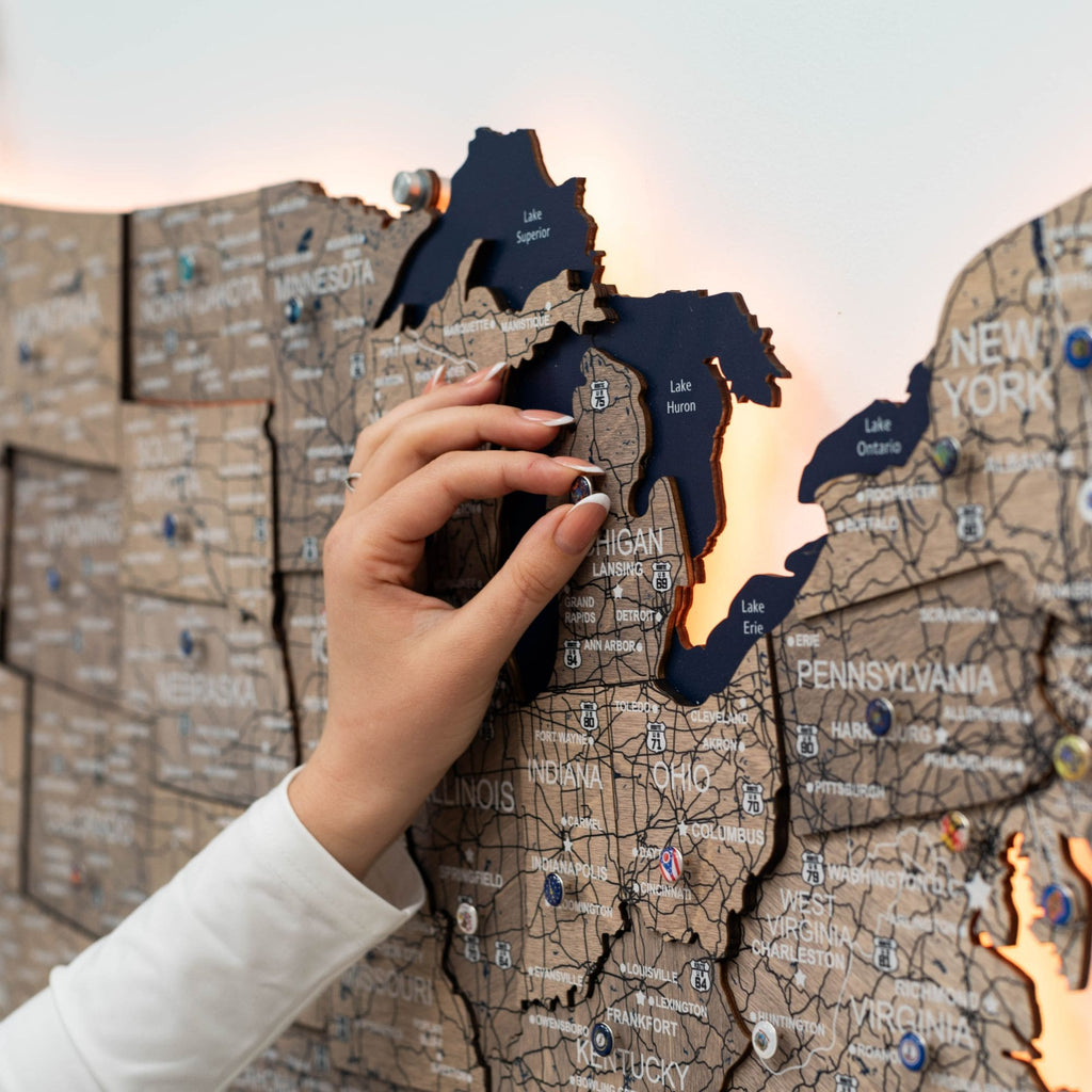 Wooden 3D LED Map of USA - Terra