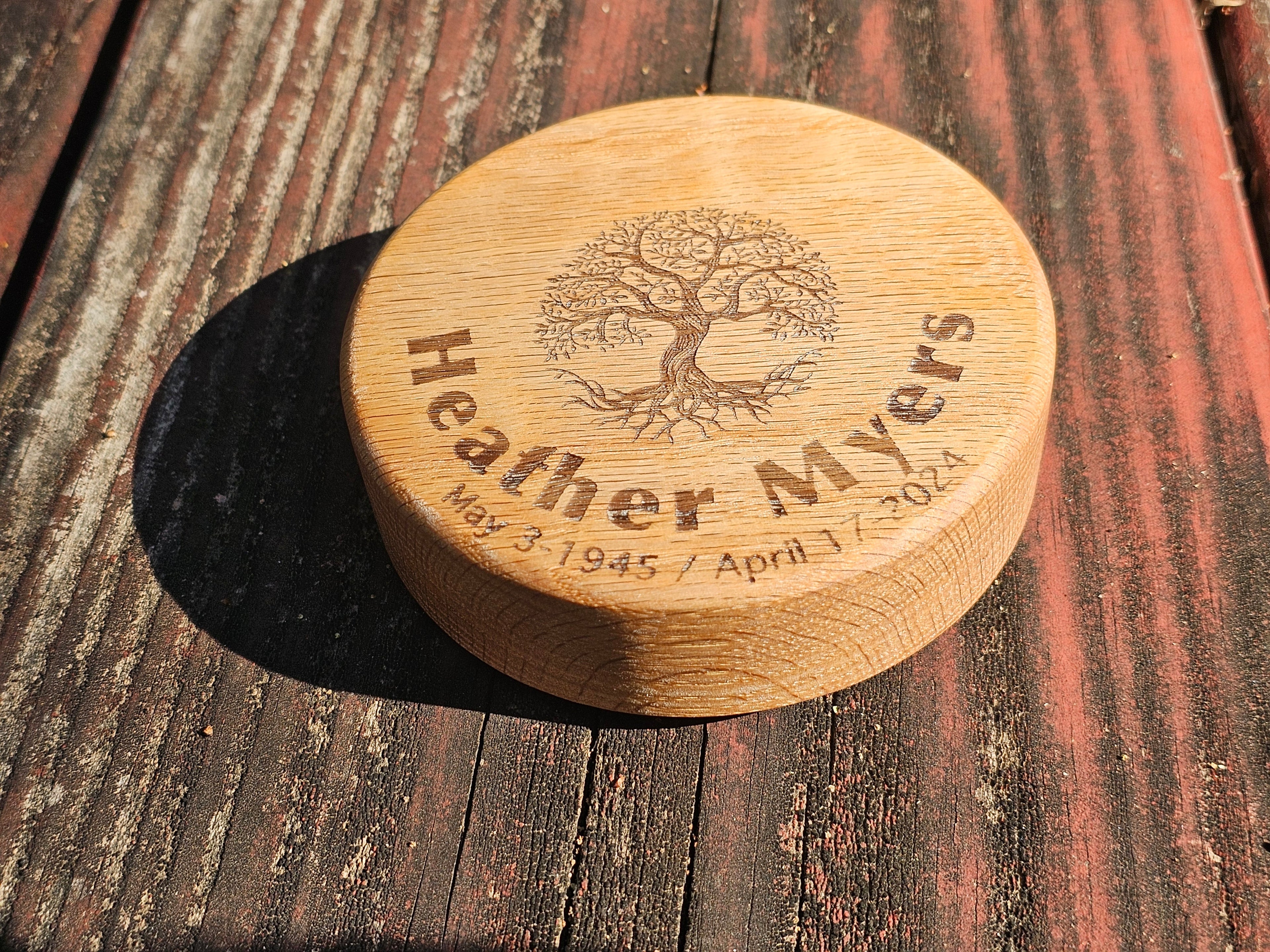 Engravable Wood Keepsake Urn for Cremation Ashes